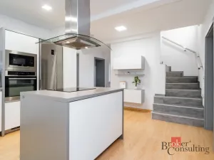 Prodej rodinného domu, Praha - Dolní Chabry, Bolebořská, 268 m2