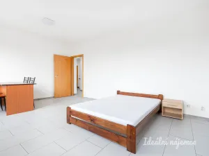 Pronájem bytu 2+kk, Praha - Suchdol, Brandejsovo náměstí, 54 m2