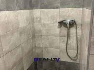 Prodej bytu 2+1, Vroutek, Husova, 60 m2