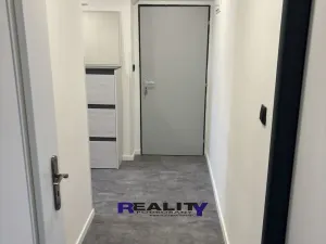 Prodej bytu 2+1, Vroutek, Husova, 60 m2