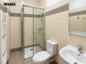 Pronájem bytu 1+kk, Praha - Libeň, V Holešovičkách, 26 m2