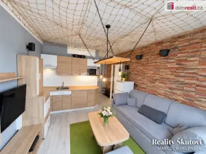 Prodej bytu 1+kk, Ústí nad Labem - Severní Terasa, Větrná, 21 m2
