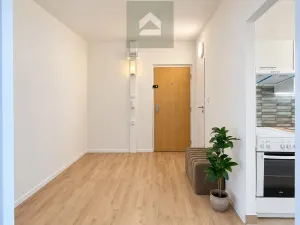 Prodej bytu 2+1, Klatovy - Klatovy III, Plzeňská, 65 m2