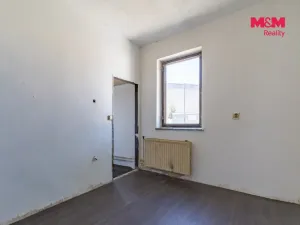 Prodej bytu 3+1, Hranice, Tovární, 61 m2