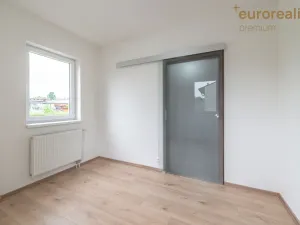 Prodej bytu 2+kk, Tachov, Na Třešňovce, 37 m2