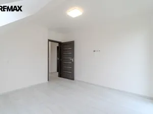 Pronájem rodinného domu, Dobratice, 155 m2