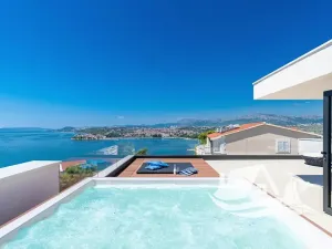 Prodej vily, Podstrana, Chorvatsko, 390 m2