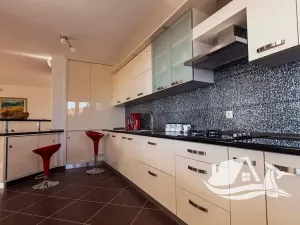 Prodej vily, Split, Chorvatsko, Gornje Sitno - Dom Umberto Girometta, 500 m2
