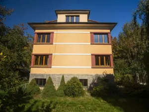 Prodej vily, Cheb, Jungmannova, 254 m2