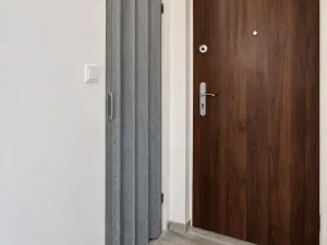 Pronájem bytu 1+1, Chomutov, Dřínovská, 35 m2