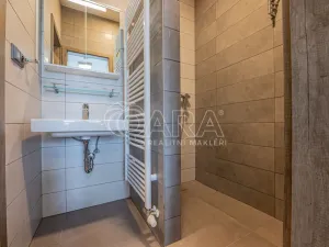 Pronájem kanceláře, Praha - Strašnice, Květnická, 27 m2