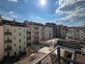 Pronájem bytu 2+kk, Praha - Bubeneč, Sládkova, 58 m2