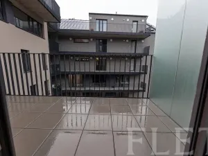 Pronájem bytu 1+kk, Praha - Žižkov, Hartigova, 34 m2