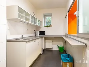 Prodej výrobních prostor, Liberec, Malodoubská, 3613 m2