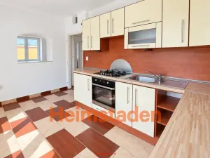 Pronájem bytu 2+1, Karviná - Nové Město, nám. Budovatelů, 55 m2