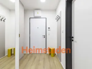 Pronájem bytu 2+kk, Praha - Holešovice, U Pergamenky, 55 m2