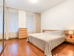 Prodej ubytování, Praha - Smíchov, Plzeňská, 70 m2