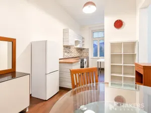 Prodej ubytování, Praha - Smíchov, Plzeňská, 190 m2