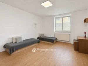 Prodej rodinného domu, Žerůtky, 193 m2