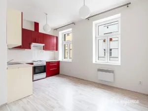 Pronájem bytu 2+1, Praha - Smíchov, Pod Barvířkou, 52 m2