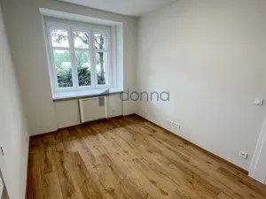 Pronájem bytu 2+kk, Praha, U vysočanského pivovaru, 40 m2
