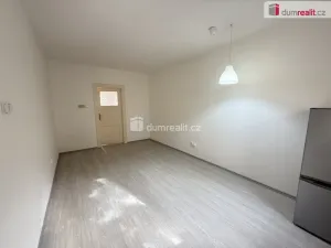 Pronájem bytu 2+kk, Praha - Košíře, Fabiánova, 45 m2