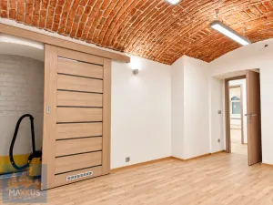 Prodej kanceláře, Praha - Holešovice, Jirečkova, 65 m2