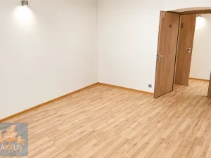 Prodej kanceláře, Praha - Holešovice, Jirečkova, 65 m2