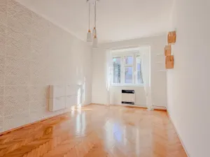 Pronájem bytu 2+kk, Praha - Žižkov, Jeseniova, 50 m2