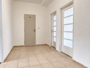 Pronájem bytu 3+1, Hradec Králové, Nerudova, 95 m2