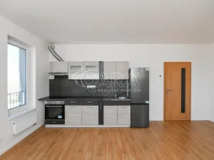 Pronájem bytu 1+kk, Benešov, 102. pluku, 32 m2