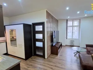 Pronájem bytu 2+kk, Praha - Vršovice, Moskevská, 46 m2