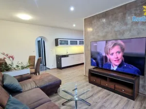 Pronájem bytu 2+kk, Praha - Vršovice, Moskevská, 46 m2