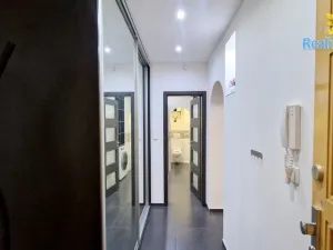 Pronájem bytu 2+kk, Praha - Vršovice, Moskevská, 46 m2