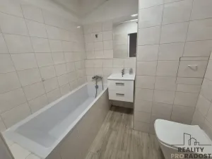 Pronájem bytu 1+kk, Třinec, Lidická, 32 m2