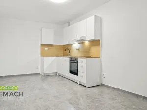 Pronájem bytu 1+1, Náchod, Masarykovo náměstí, 74 m2