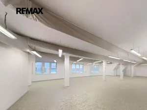 Prodej výrobních prostor, Hlinsko, Wilsonova, 2147 m2