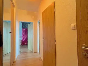 Pronájem bytu 2+1, Praha - Záběhlice, Struhařovská, 55 m2