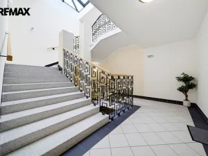 Prodej bytu 3+1, Karlovy Vary, Mariánskolázeňská, 141 m2
