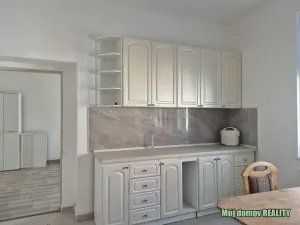 Pronájem restaurace, Žatec, Husitské náměstí, 300 m2