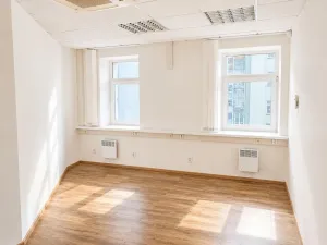 Pronájem kanceláře, Praha - Žižkov, Hartigova, 145 m2