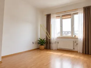 Pronájem bytu 3+1, Horažďovice, Husovo náměstí, 74 m2
