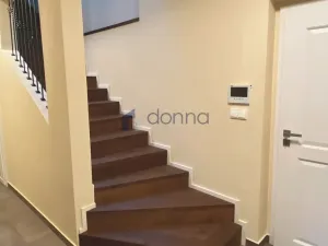 Pronájem rodinného domu, Praha, Bělušická, 183 m2