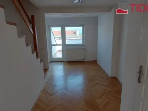 Pronájem bytu 3+1, Praha - Vršovice, Slovinská, 120 m2