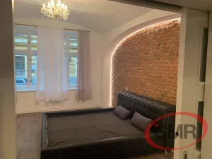Pronájem bytu 2+kk, Praha, Na bělidle, 43 m2