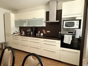 Pronájem bytu 2+1, Olomouc - Nové Sady, Myslbekova, 71 m2