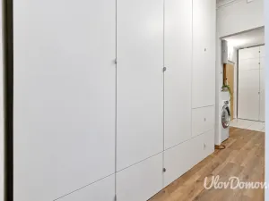 Prodej bytu 3+1, Praha - Hlubočepy, Renoirova, 71 m2