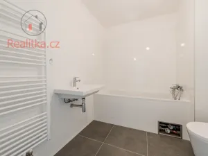 Prodej bytu 2+kk, Kladno, Lesík, 56 m2