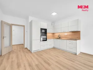 Pronájem bytu 2+kk, Pardubice - Ohrazenice, U Sportovní školy, 54 m2