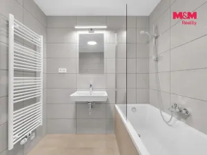 Pronájem bytu 2+kk, Pardubice - Ohrazenice, U Sportovní školy, 51 m2